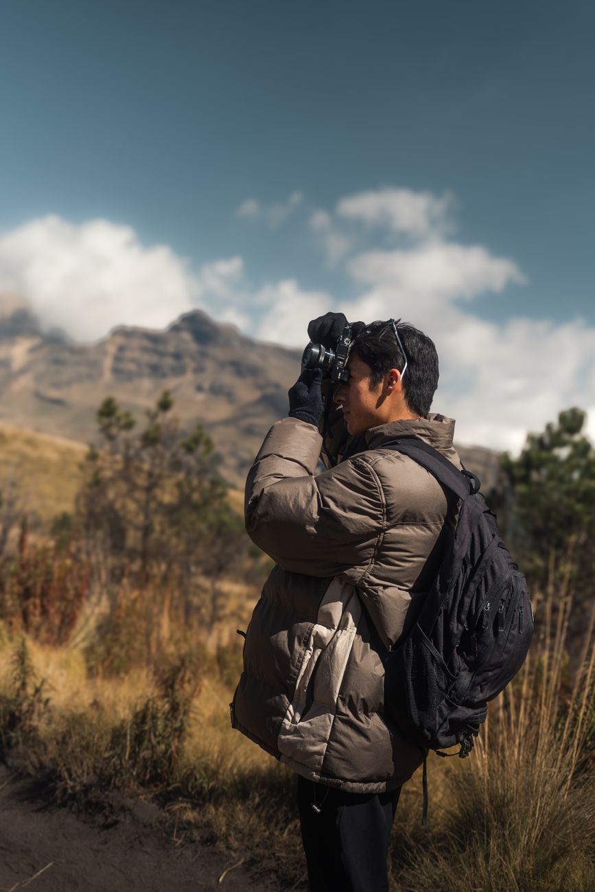 Fotógrafo de paisaje en el desierto patagónico